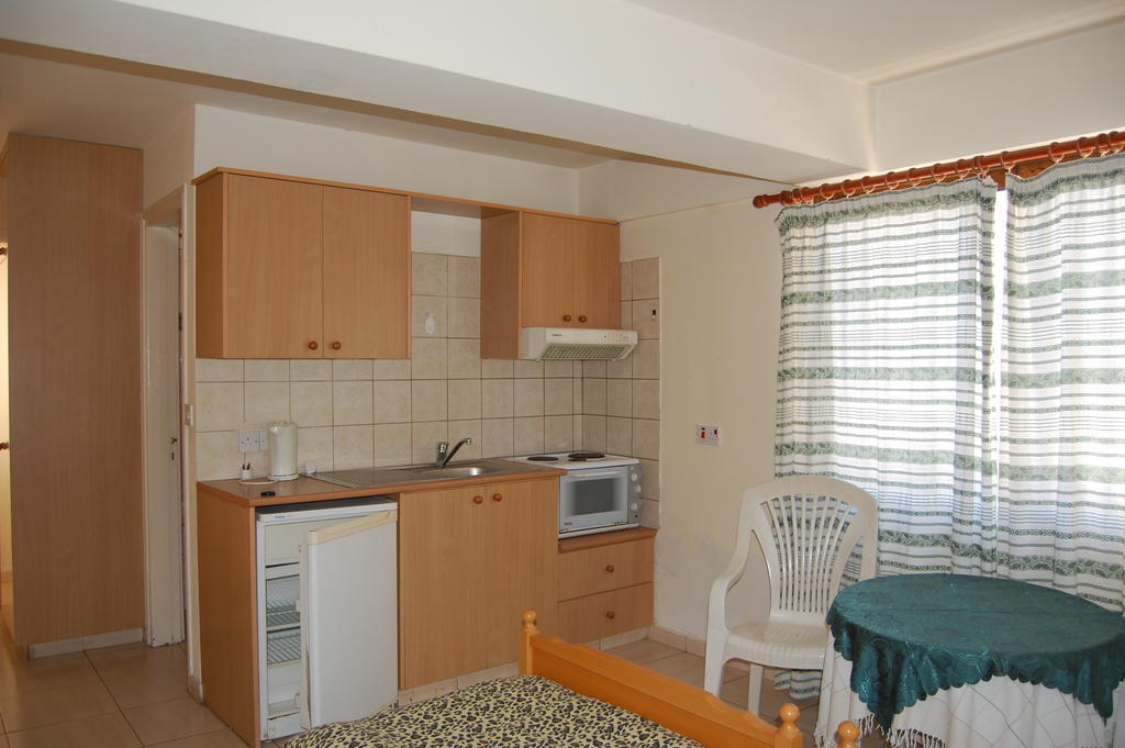 Nicos & Olympia Apartments Polis Zimmer foto